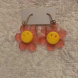 Earrings ❤️‍🔥⚡️ flower smile face cute 🥰